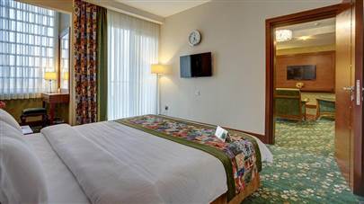 اتاق دو تخته هتل هما 1 مشهد اتاق دو تخته هتل هما 1 مشهد